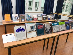 法學院與軟件學院聯合舉辦外文原版圖書展，助力學術資源國際化